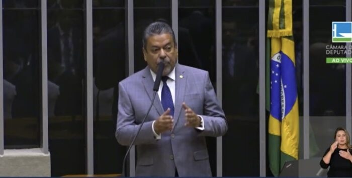 Emocionado, Dr. Hiran Gonçalves se despede da Câmara dos Deputados nesta quinta-feira
